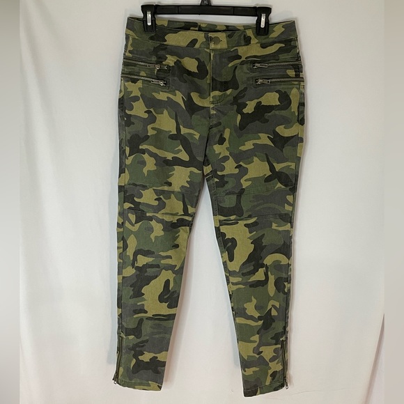 Umgee Pants - Umgee women’s camouflage pants